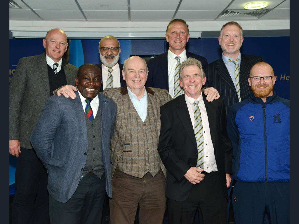 members of the 1994 Warwickshire CCC side